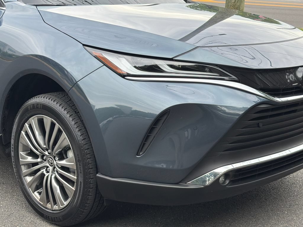 Used 2024 Toyota Venza Limited AWD/4WD image 10