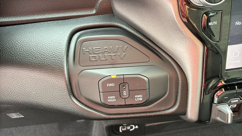 Used 2026 RAM 2500 Big Horn AWD/4WD image 13