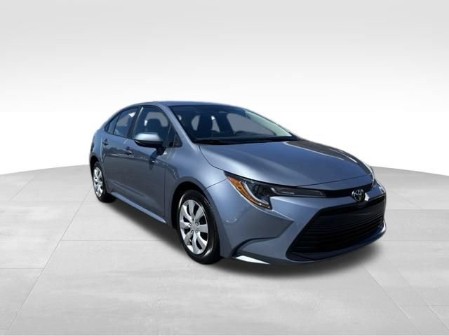 Used 2023 Toyota Corolla LE FWD image 1