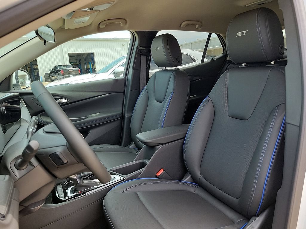 New 2026 Buick Encore GX Sport Touring w/ Advanced Technology Package FWD image 12