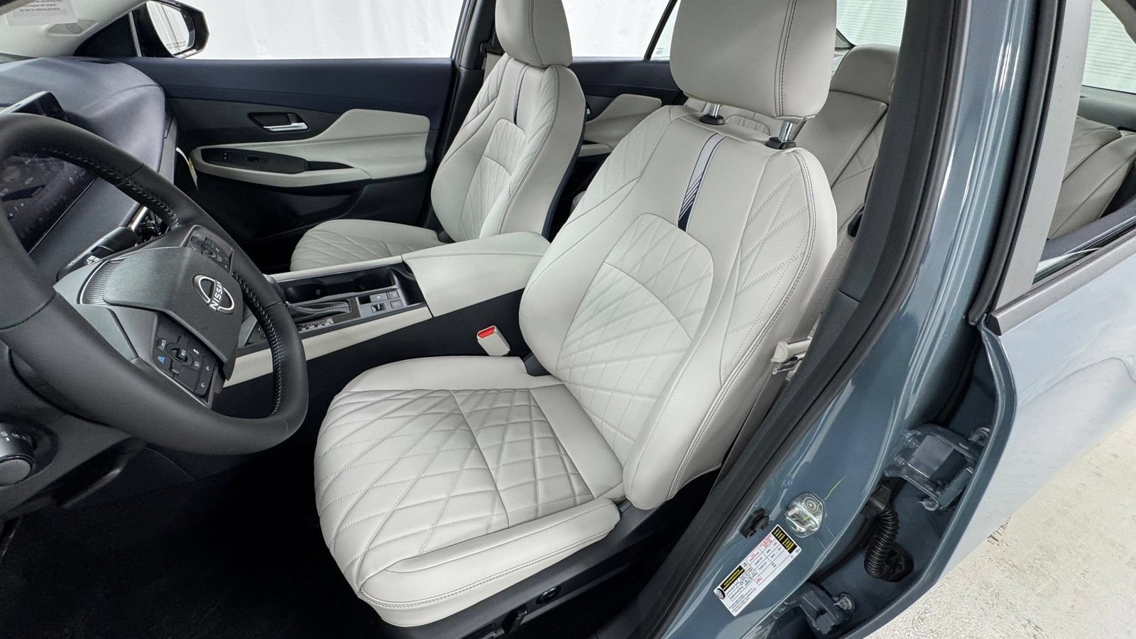 New 2026 Nissan Sentra SL w/ Floor Mat Package FWD image 10