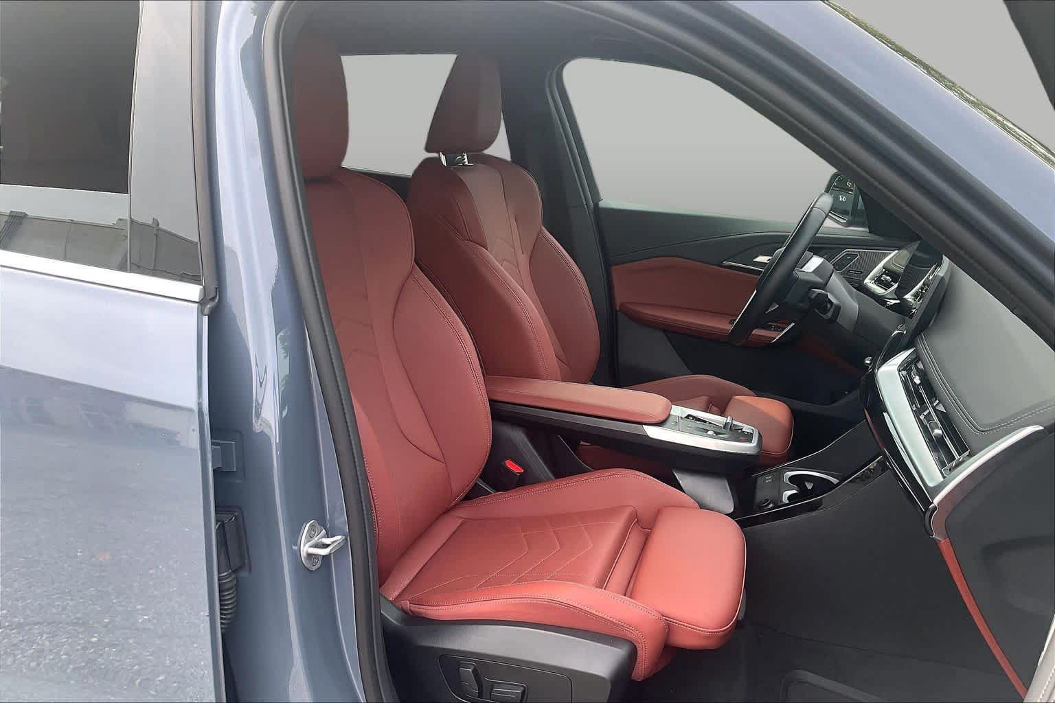 Used 2026 BMW X1 xDrive28i w/ Convenience Package AWD/4WD image 8