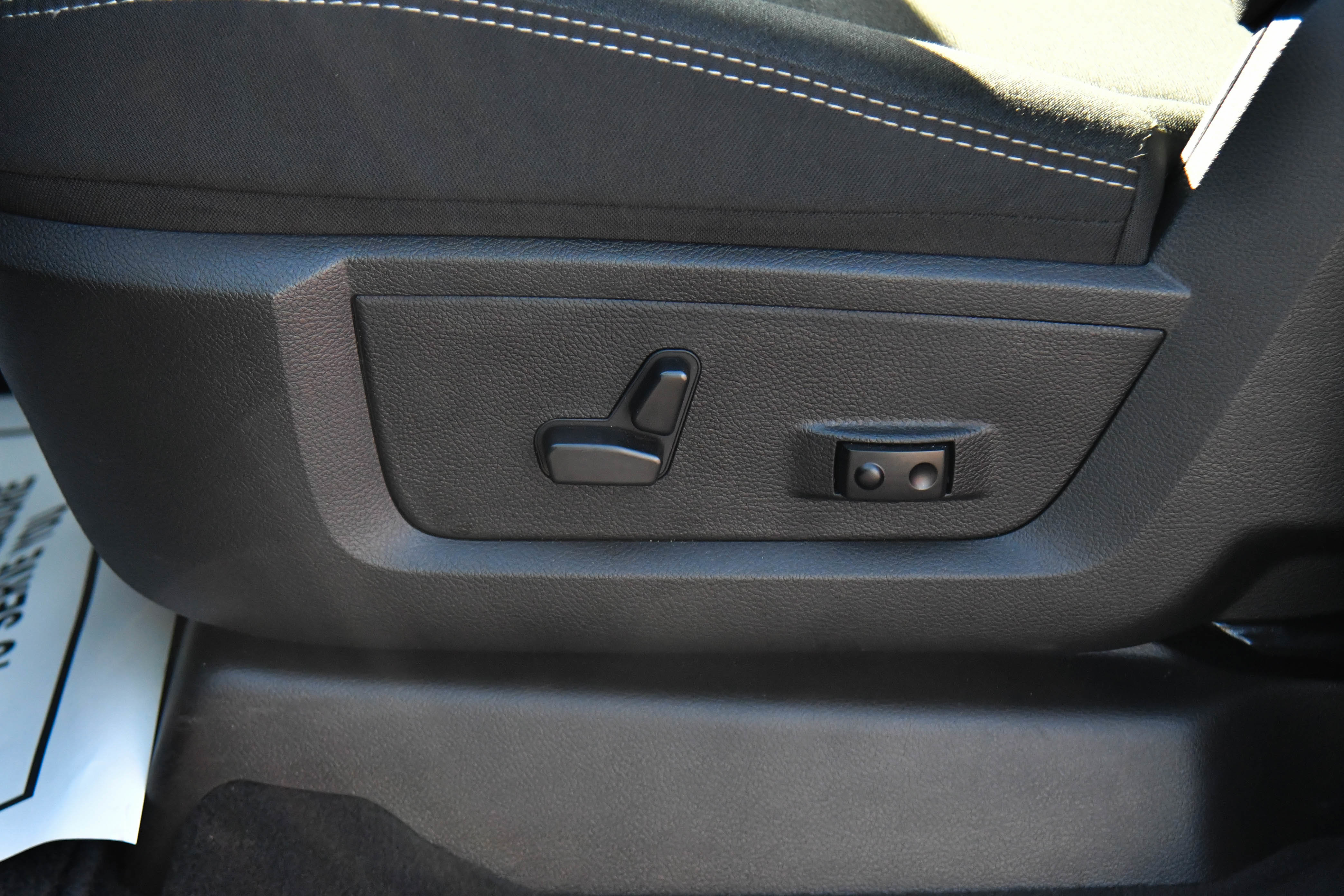 Used 2025 RAM 2500 Big Horn image 18