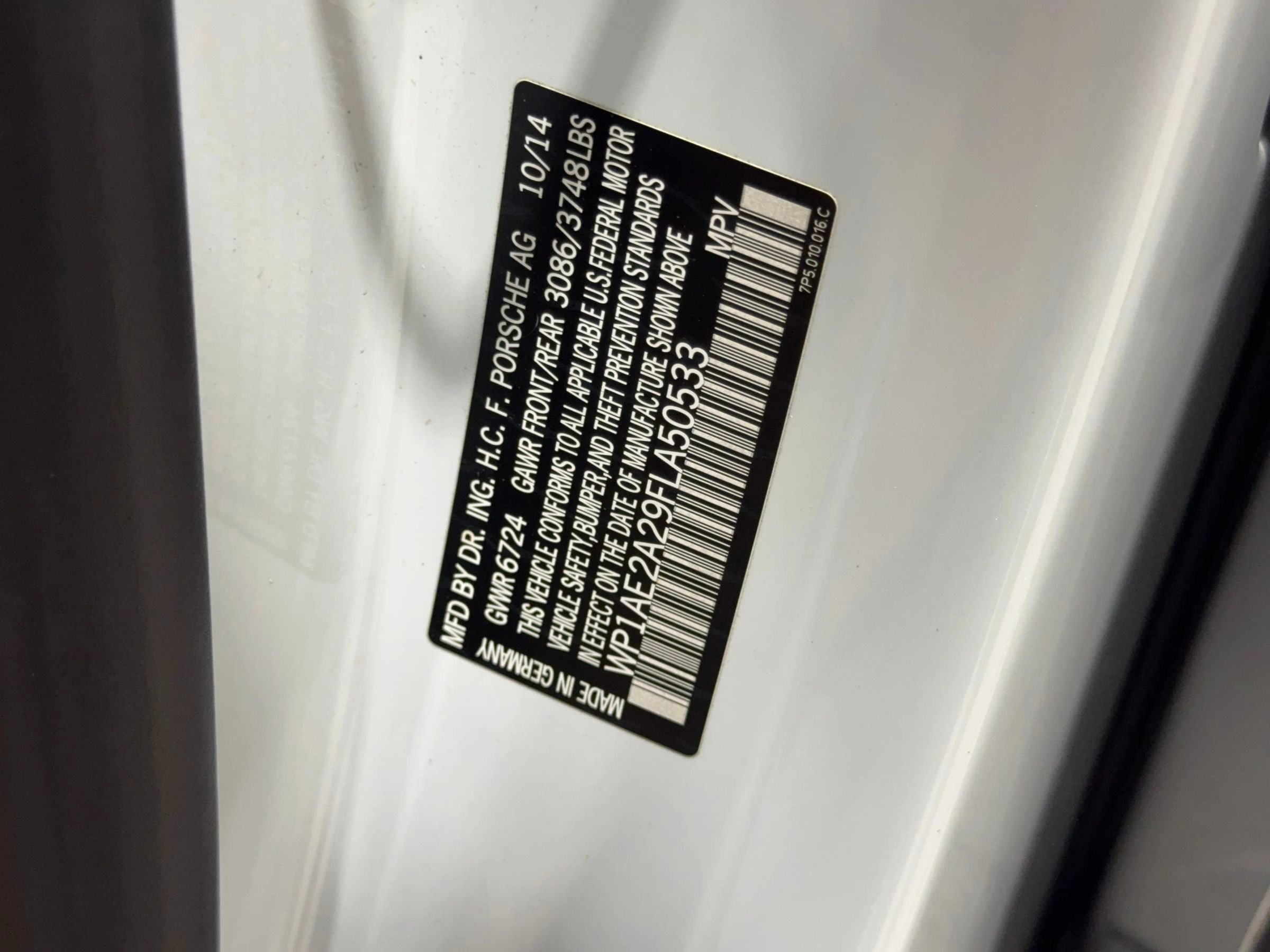 Used 2015 Porsche Cayenne S w/ Premium Package image 36