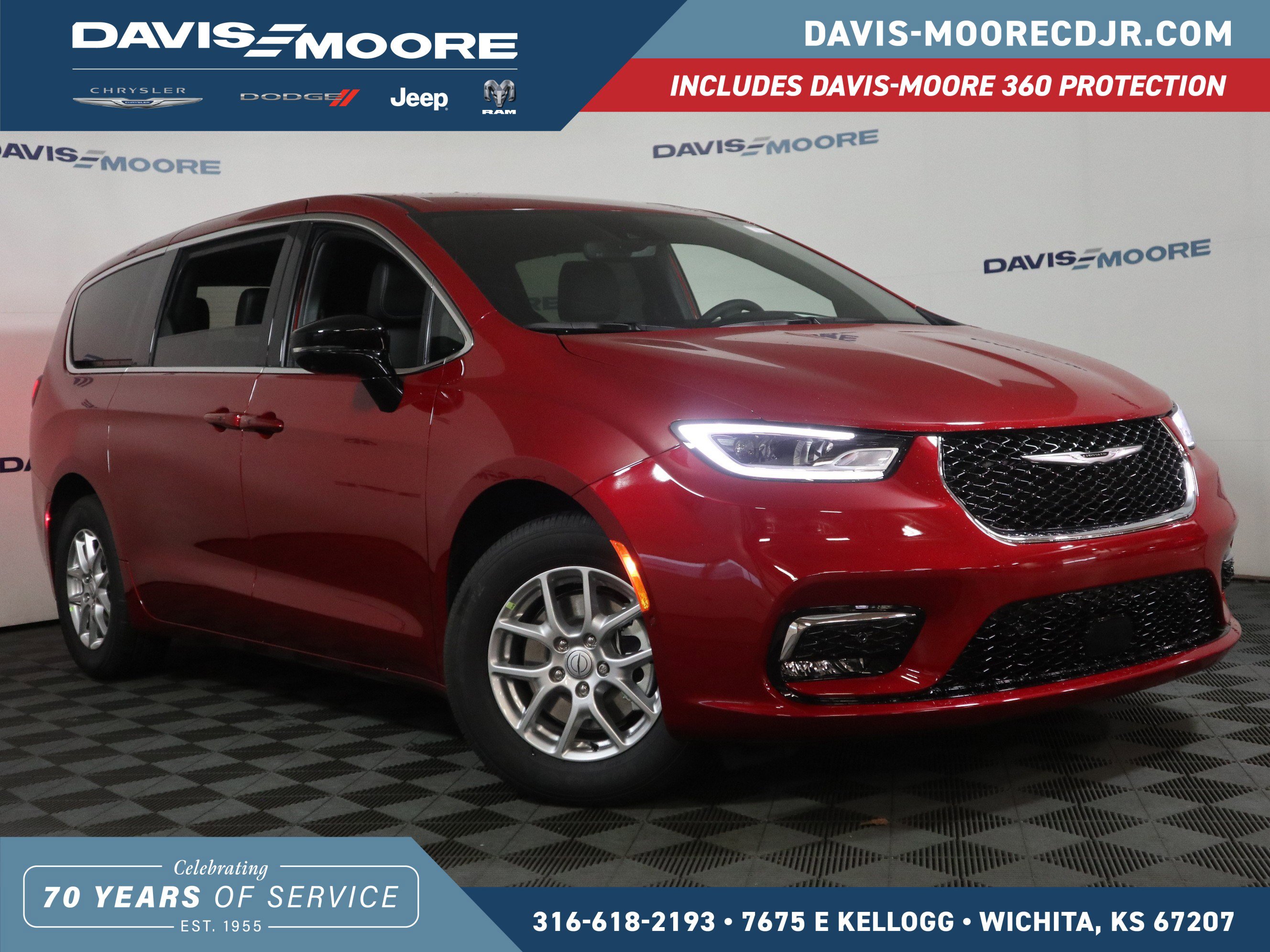 New 2026 Chrysler Pacifica Select