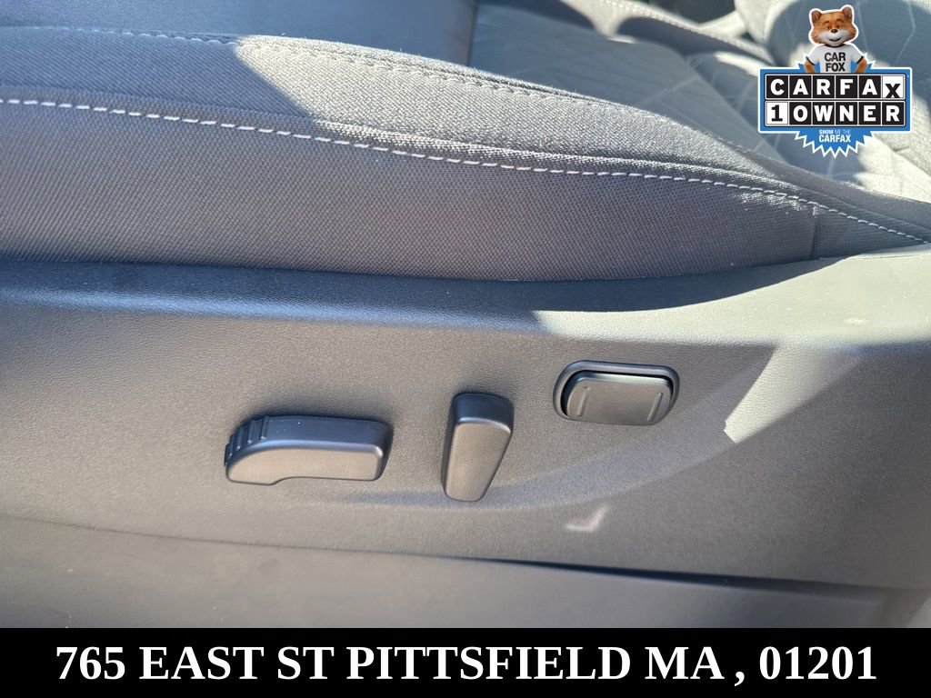 Used 2025 Nissan Frontier SV image 10