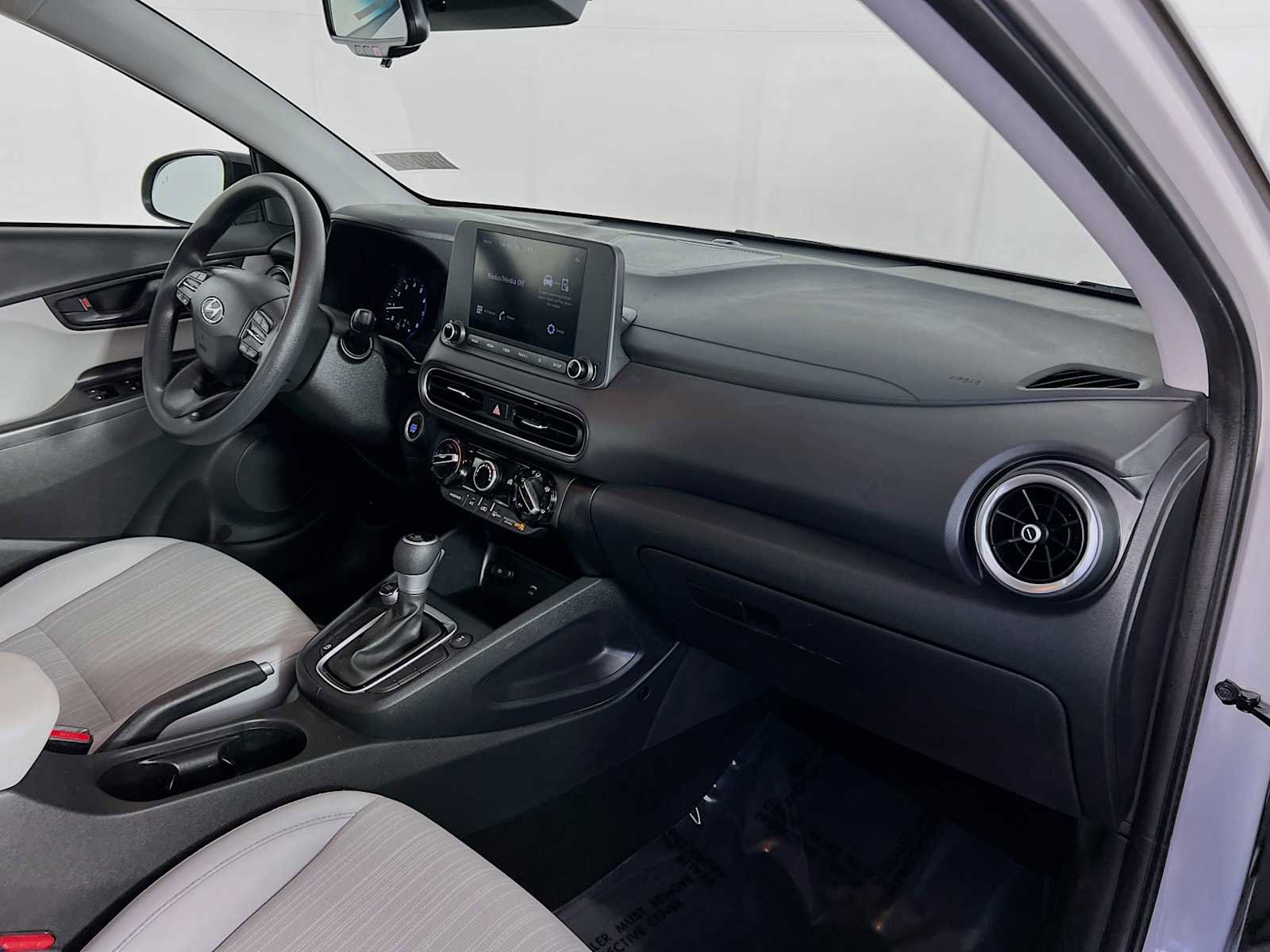 Certified 2023 Hyundai Kona SEL AWD/4WD image 27