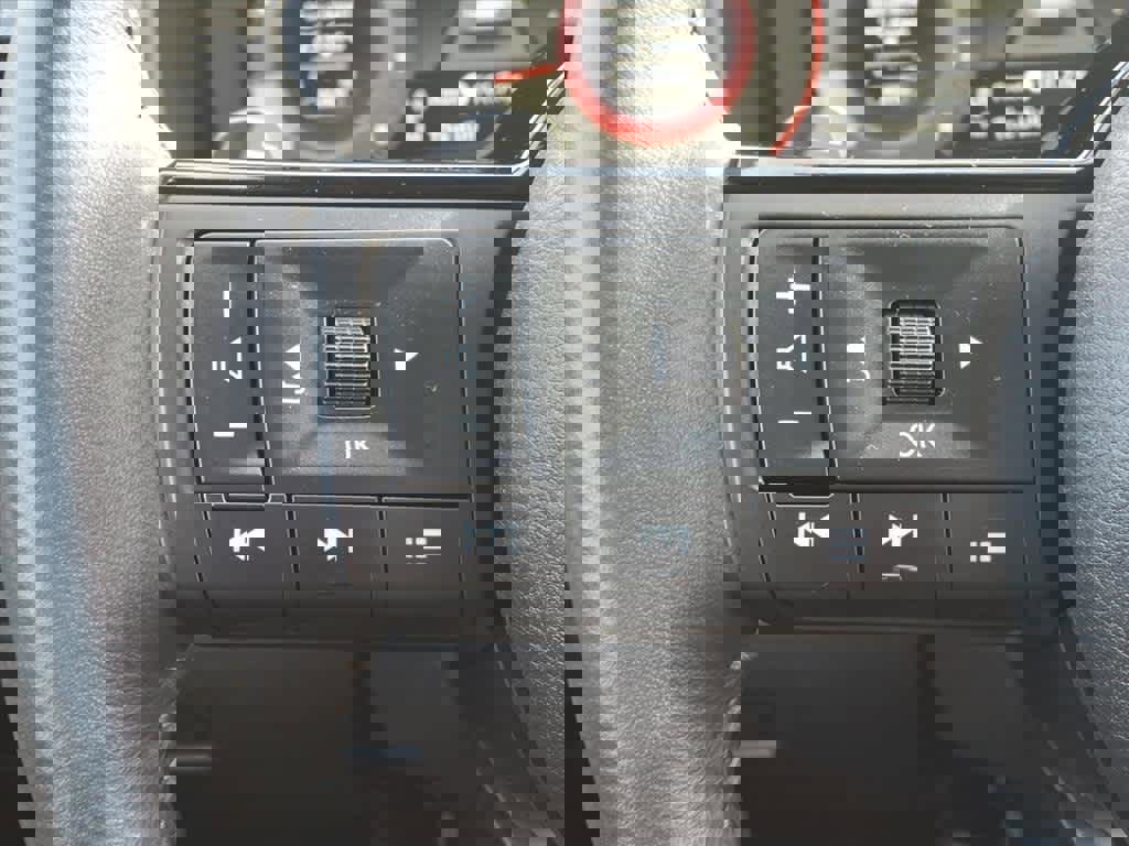 Certified 2024 Nissan Rogue SL image 18