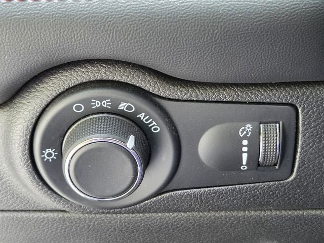 Used 2024 Dodge Durango GT RWD image 26