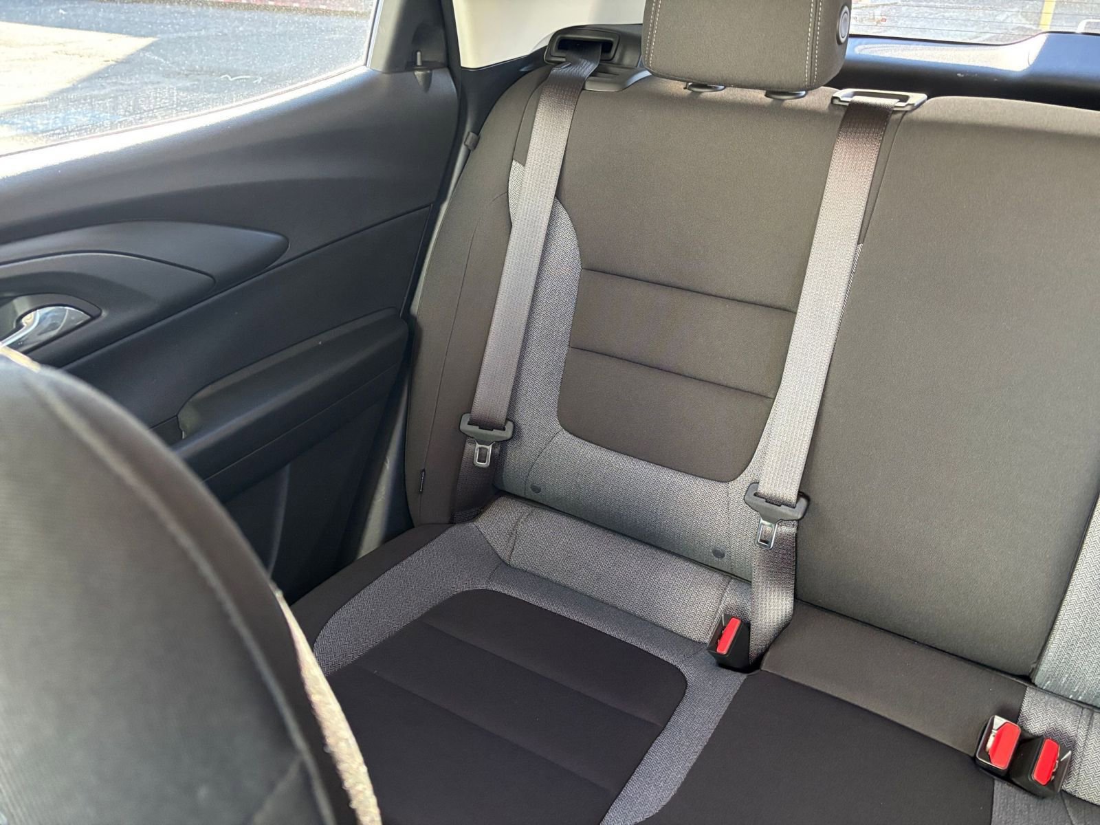 Used 2025 Chevrolet TrailBlazer LT image 35