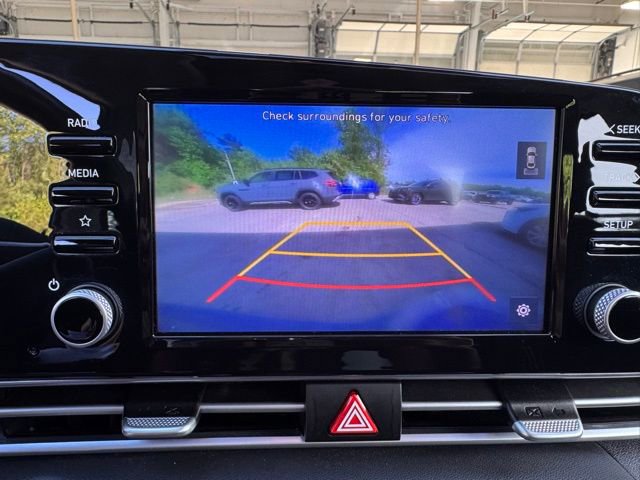 Used 2022 Hyundai Elantra SEL w/ Convenience + Premium Package FWD image 21
