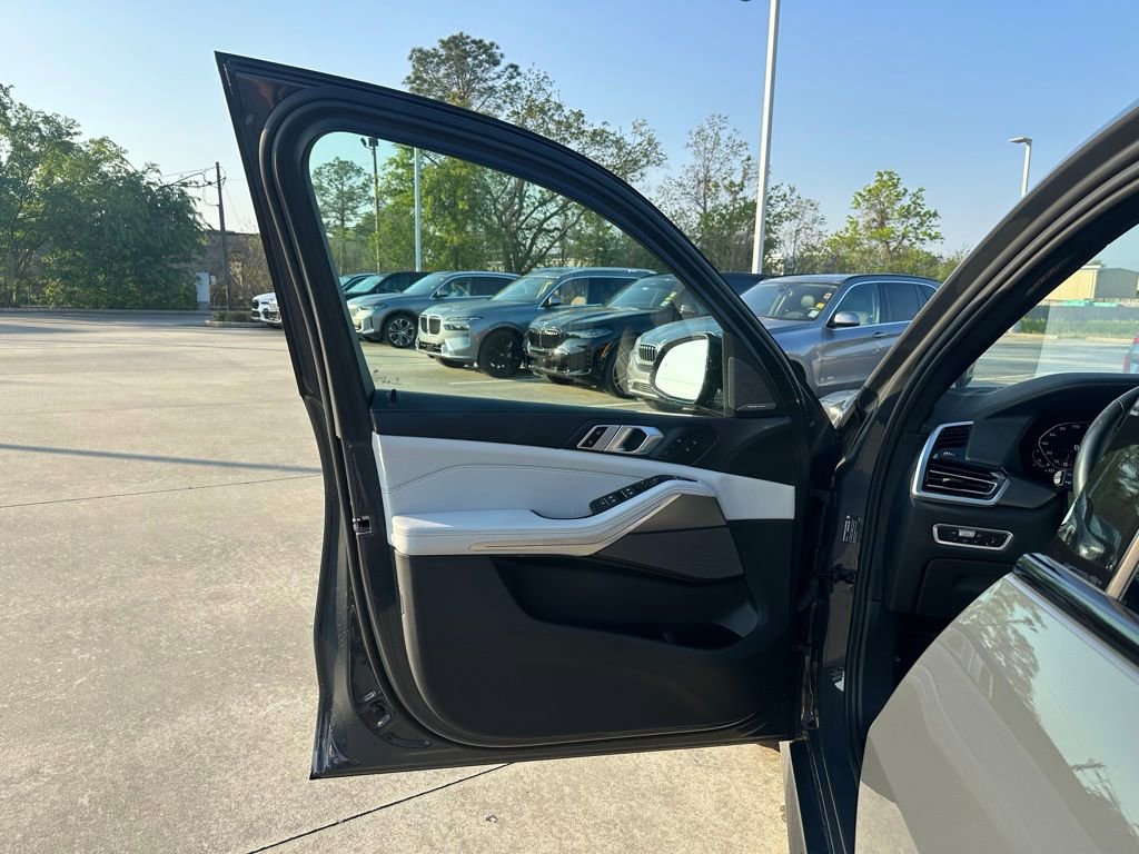 Certified 2023 BMW X5 M50i w/ Climate Comfort Package image 10