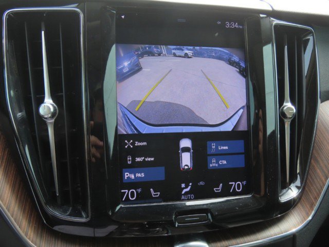 Used 2021 Volvo XC60 T5 Momentum w/ Advanced Package FWD image 30
