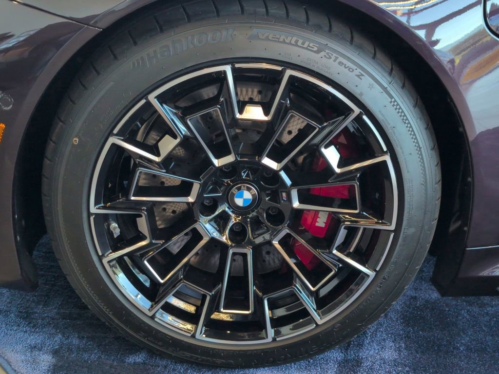 New 2026 BMW M5 w/ Carbon Package AWD/4WD image 21