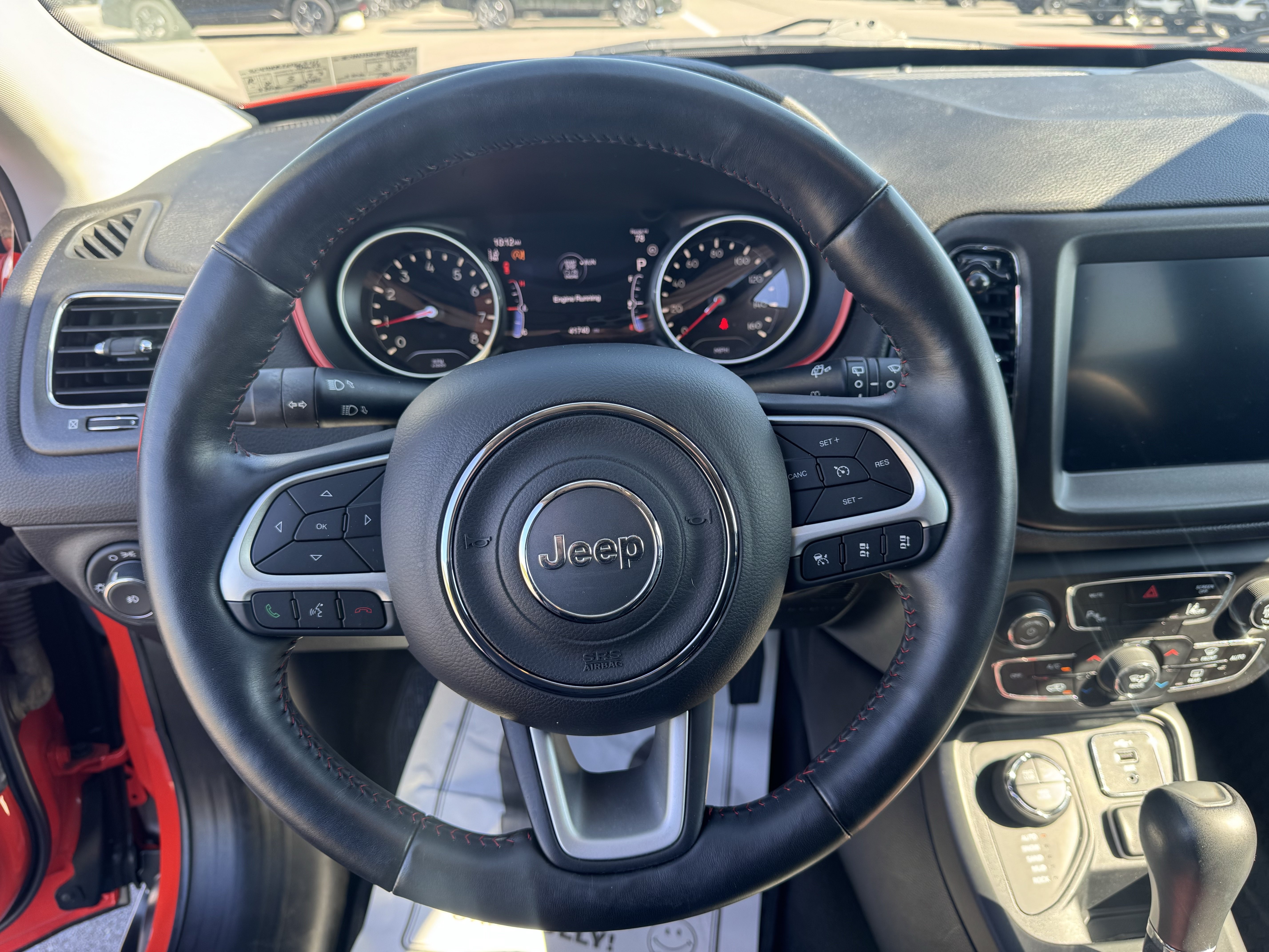 Used 2019 Jeep Compass Trailhawk w/ Leather Interior Group AWD/4WD image 17