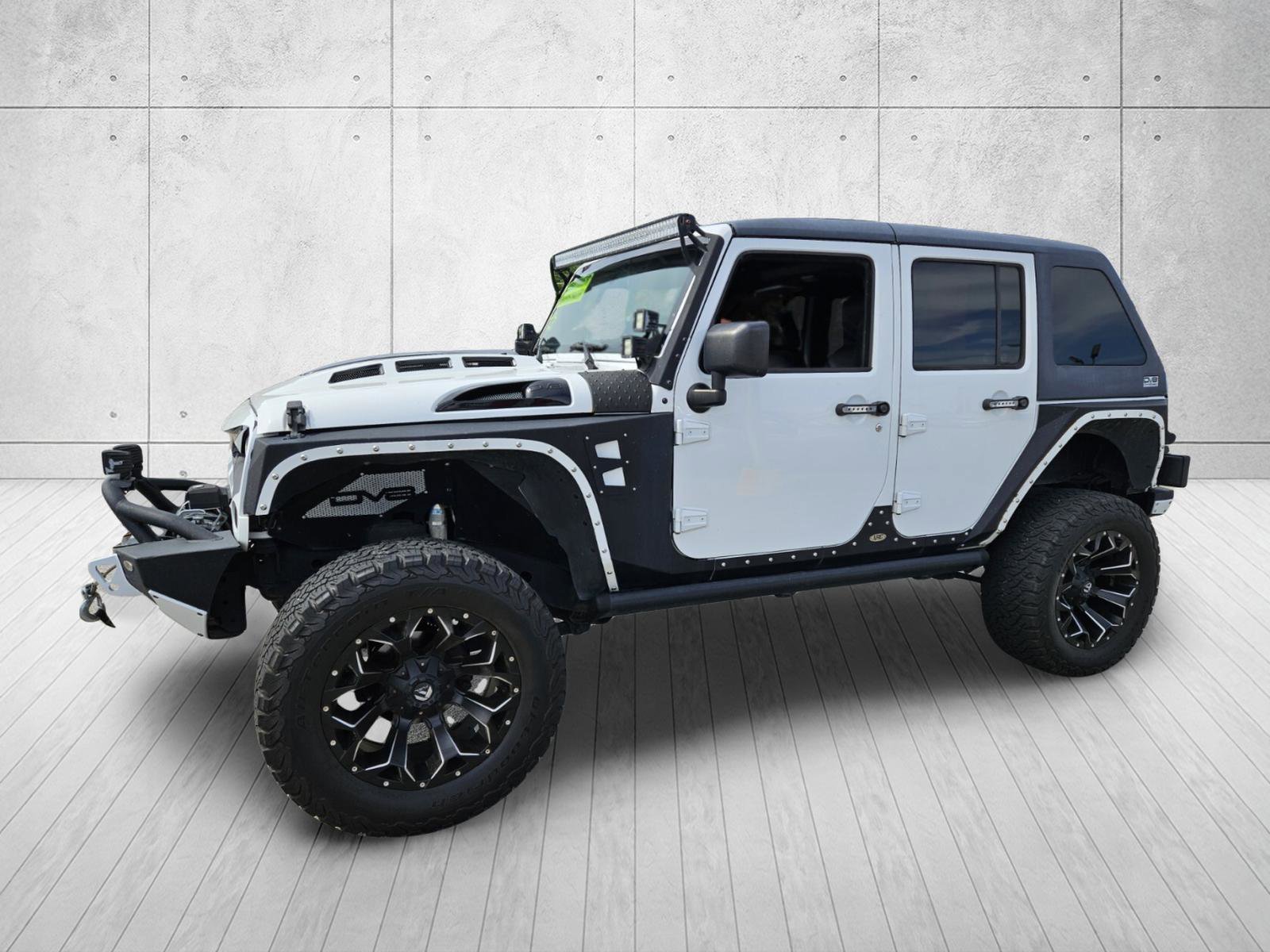 Used 2017 Jeep Wrangler Unlimited Sport AWD/4WD image 3