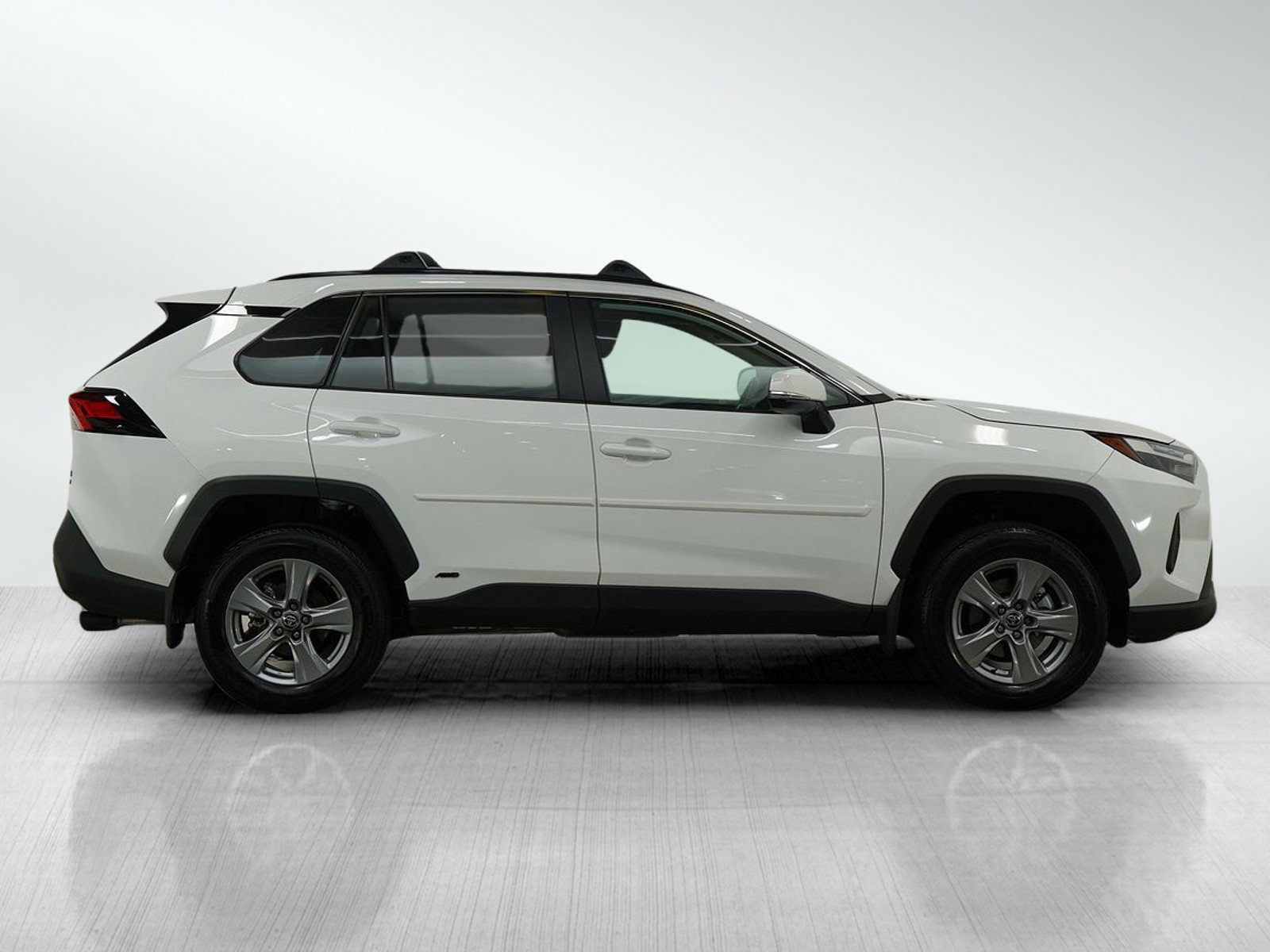 Used 2025 Toyota RAV4 XLE image 6