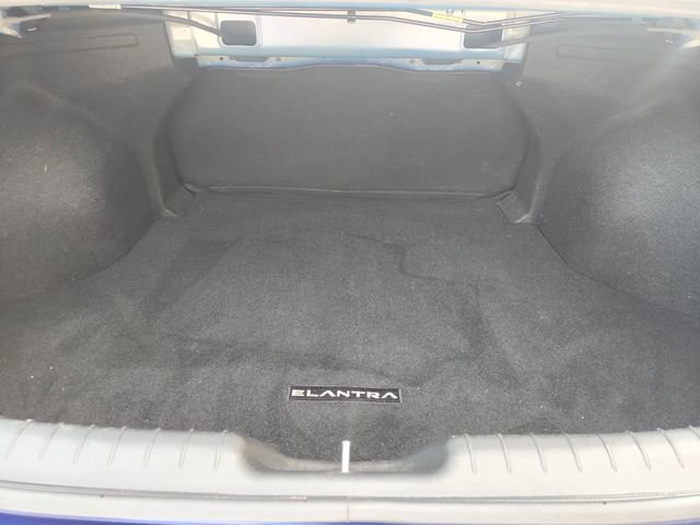 Used 2023 Hyundai Elantra SEL w/ Cargo Package FWD image 23