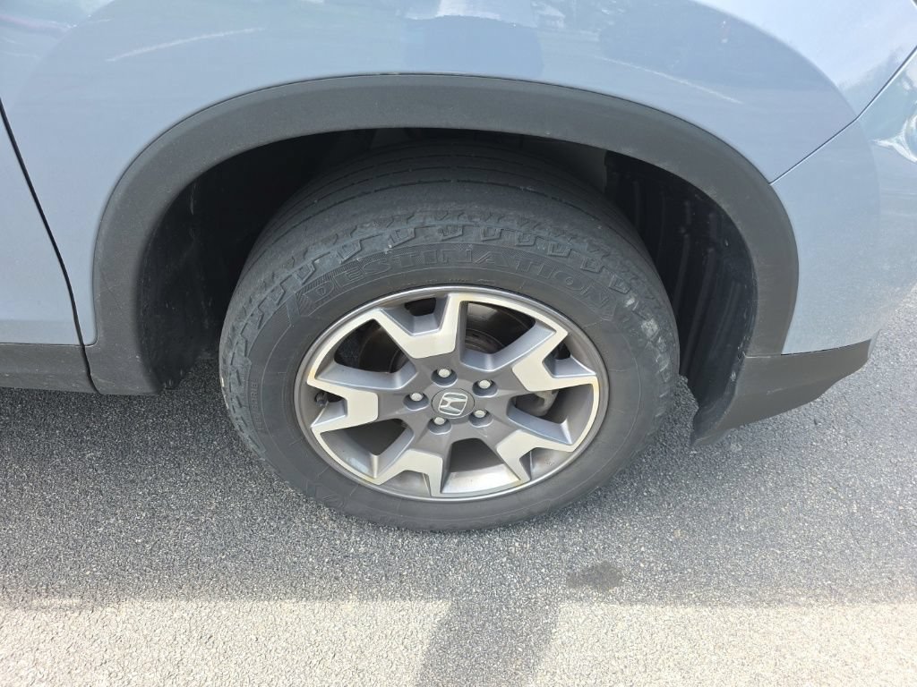 Used 2023 Honda Passport TrailSport image 9