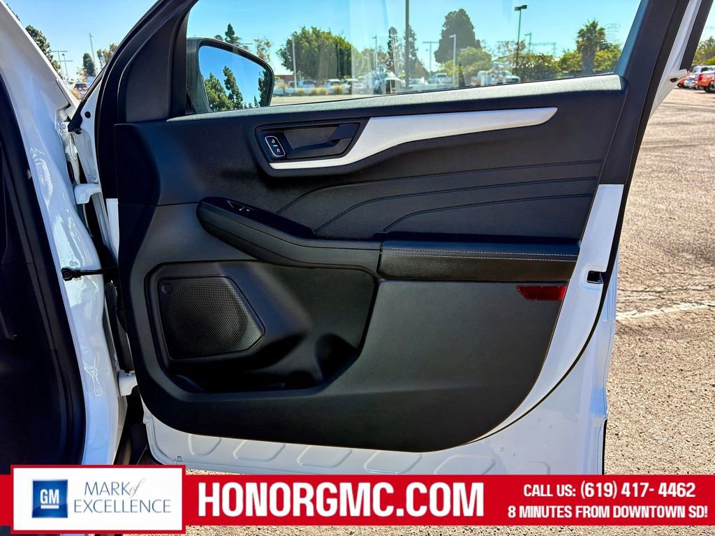 Used 2022 Ford Escape SE image 20