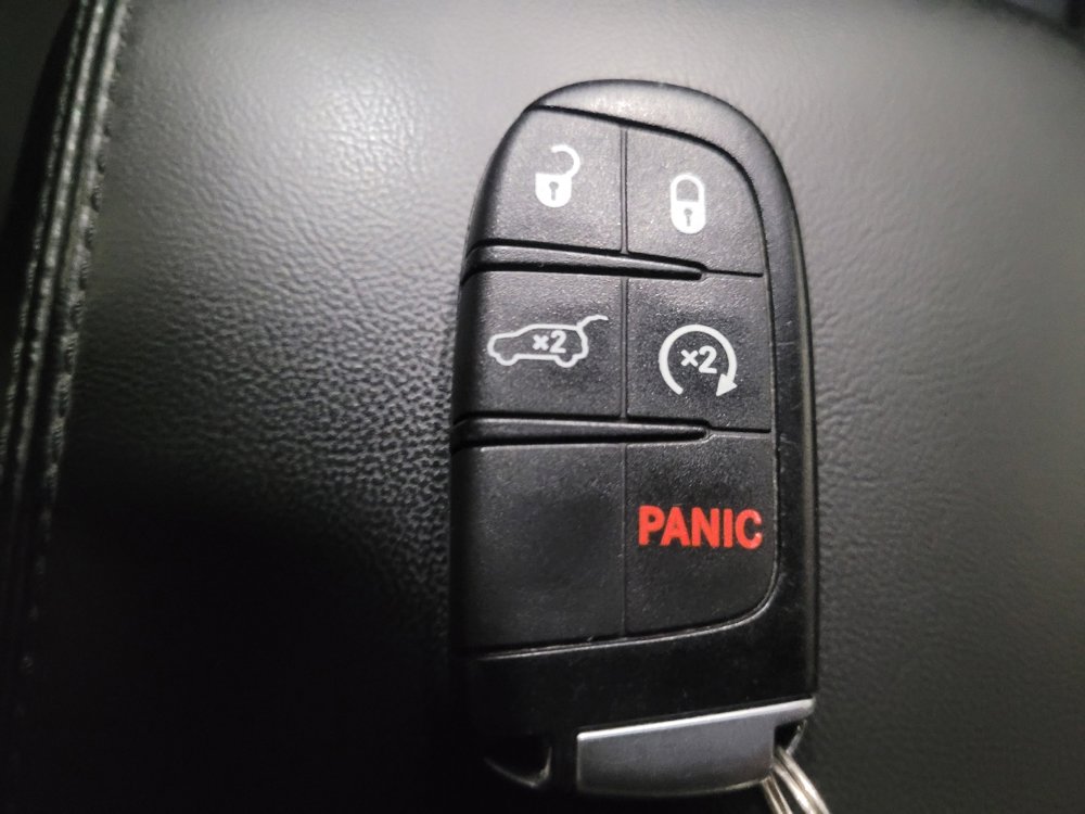 Used 2018 Jeep Grand Cherokee Limited AWD/4WD image 32