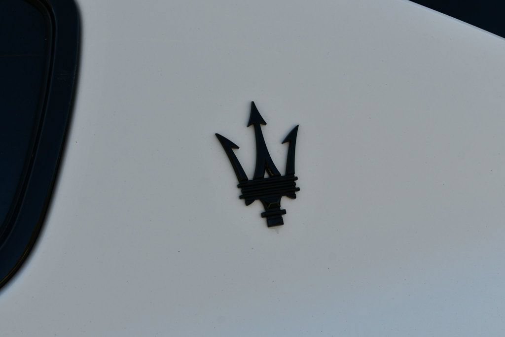 Used 2022 Maserati Levante Modena AWD/4WD image 48