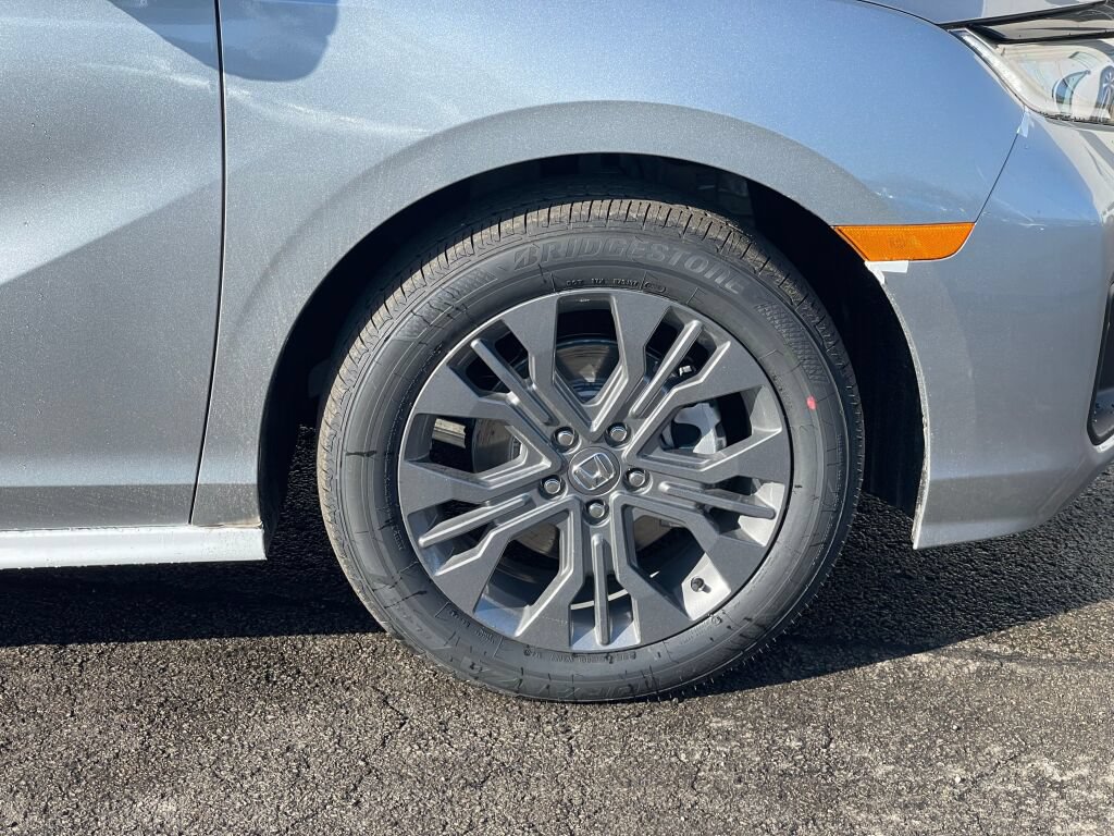 New 2026 Honda Odyssey Touring image 19