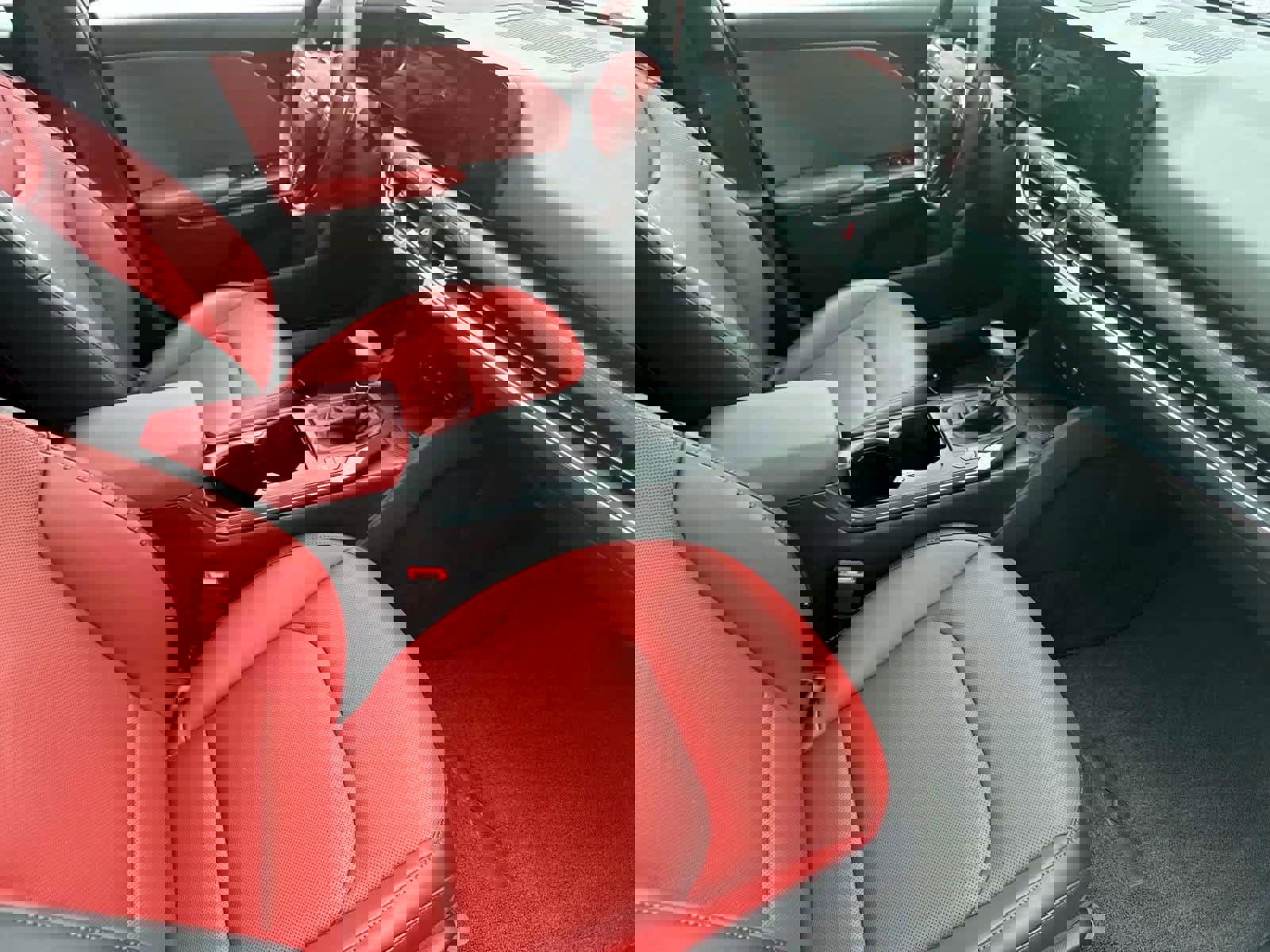 Used 2025 Kia K4 GT-Line w/ GT-Line Premium Package image 8