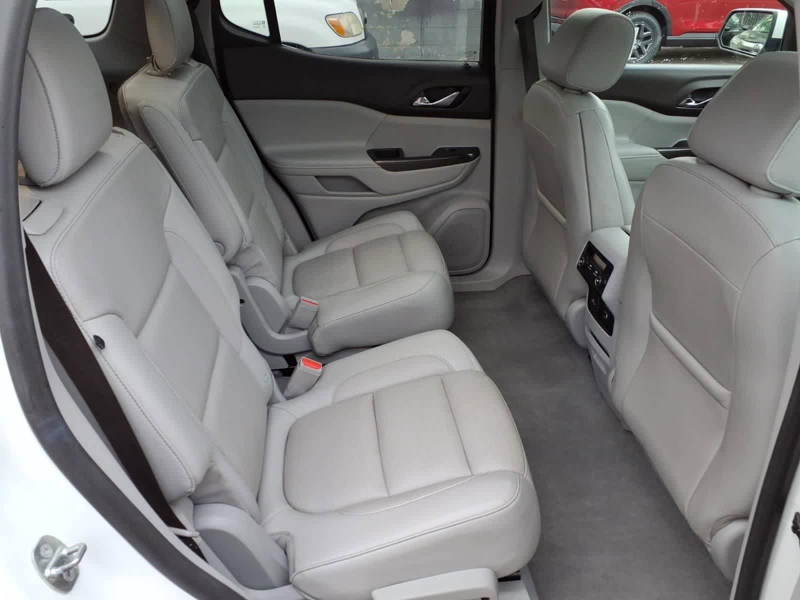 Used 2018 GMC Acadia SLT FWD image 12