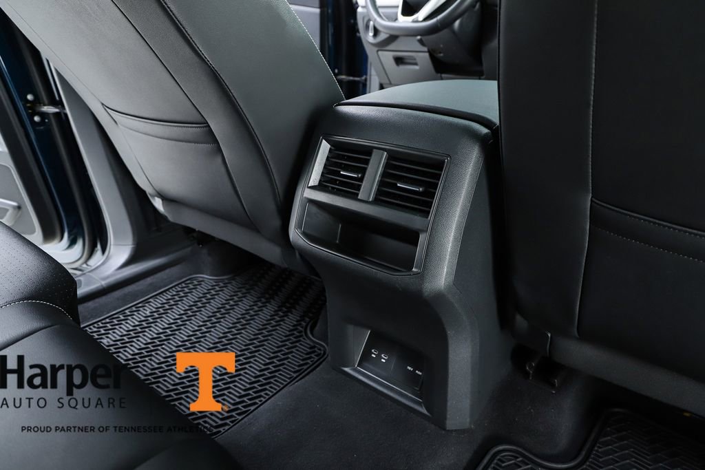 Used 2023 Volkswagen Atlas Cross Sport SE w/ Panoramic Sunroof Package FWD image 39