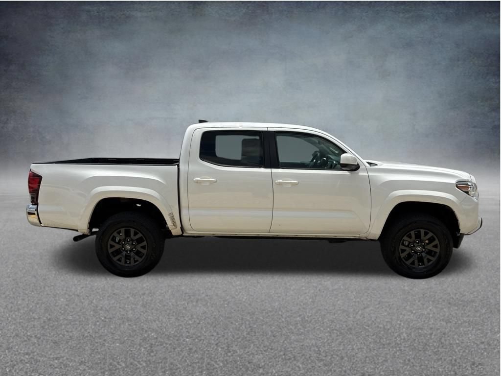 Used 2020 Toyota Tacoma SR5 AWD/4WD image 6