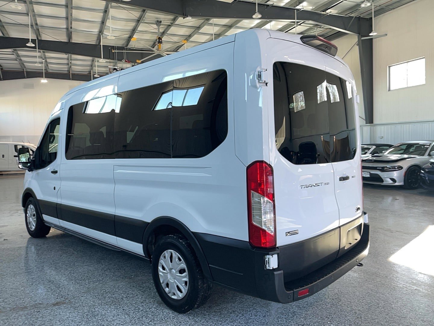 Used 2023 Ford Transit 350 XLT image 25