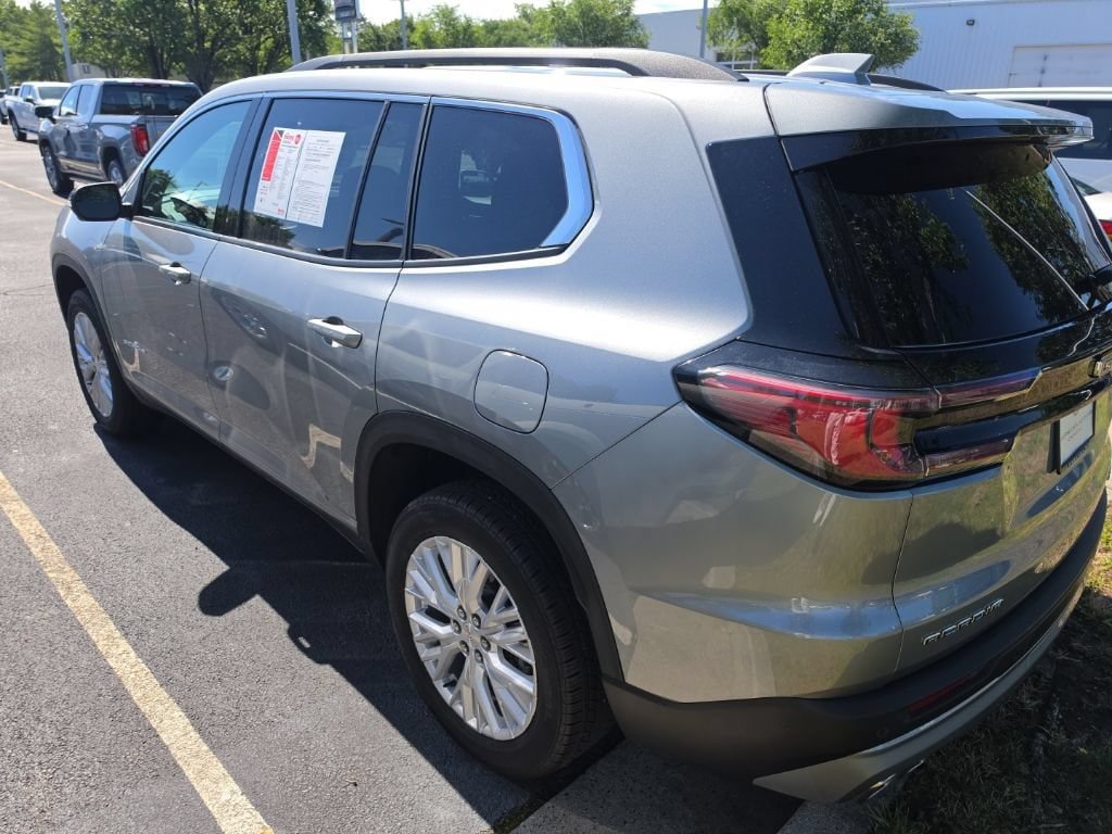 Used 2024 GMC Acadia Elevation w/ Luxury Package FWD image 10