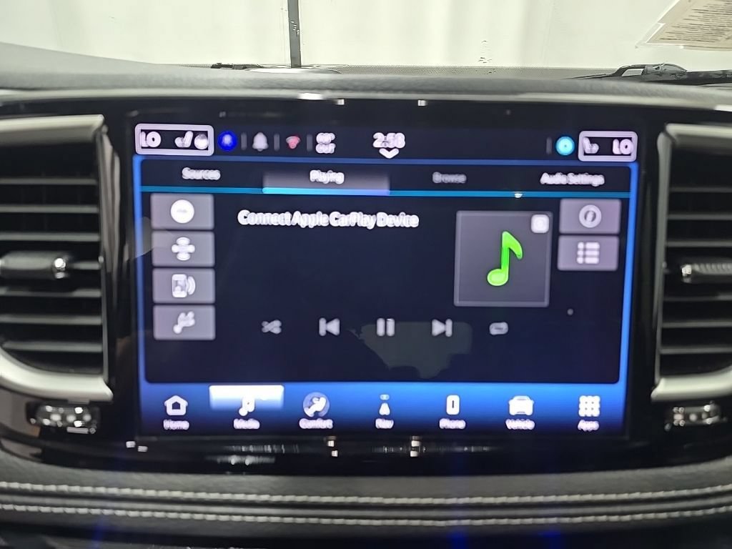 Used 2024 Chrysler Pacifica Limited FWD image 34