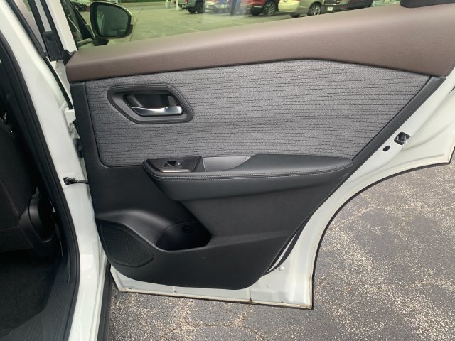 Certified 2023 Nissan Rogue SV AWD/4WD image 34
