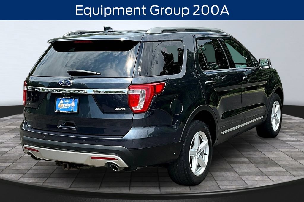 Used 2017 Ford Explorer XLT AWD/4WD image 6