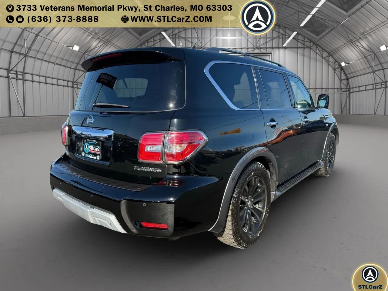 Used 2017 Nissan Armada Platinum w/ Interior Lighting Package RWD image 3
