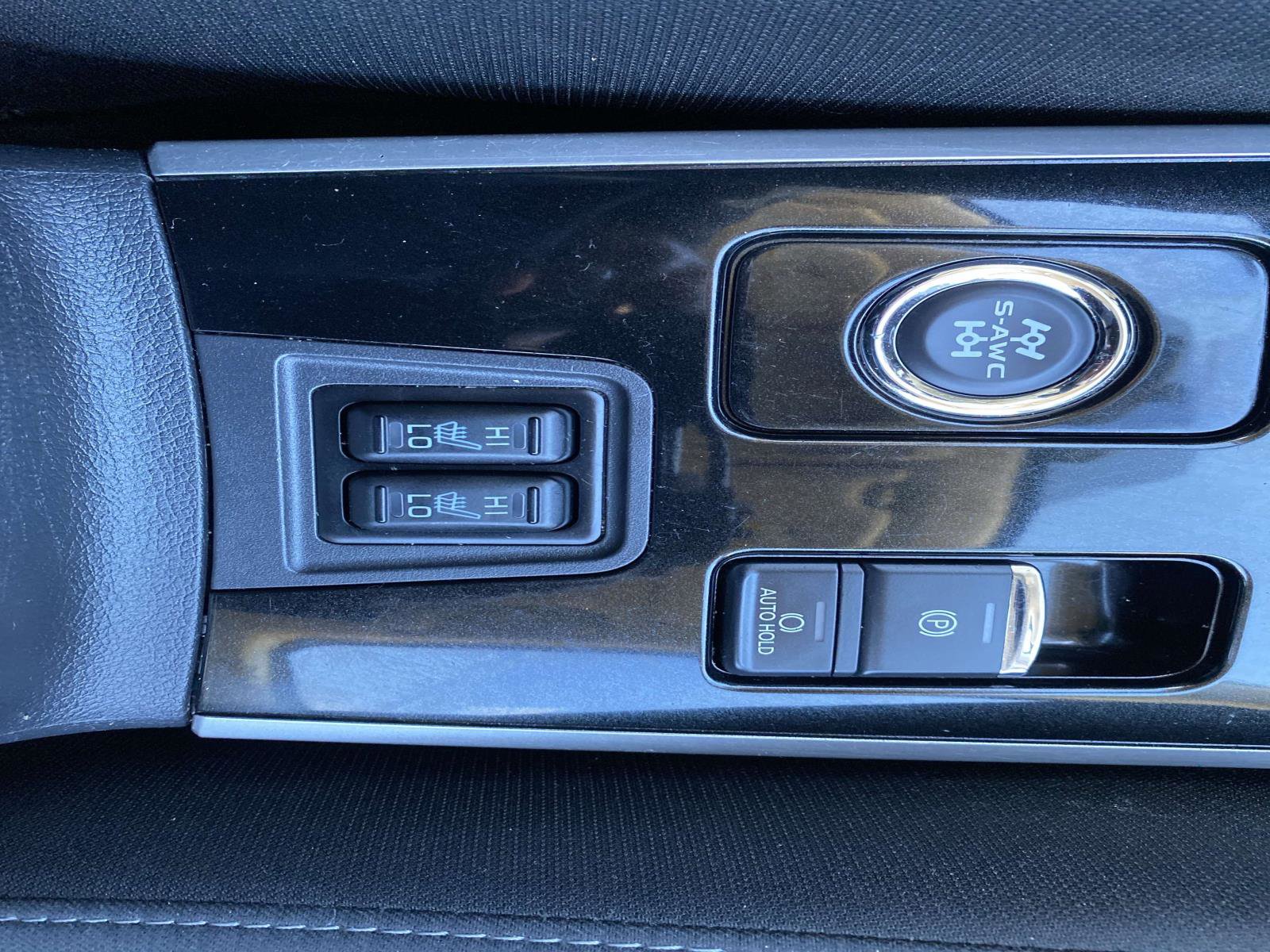 Used 2020 Mitsubishi Outlander ES image 12