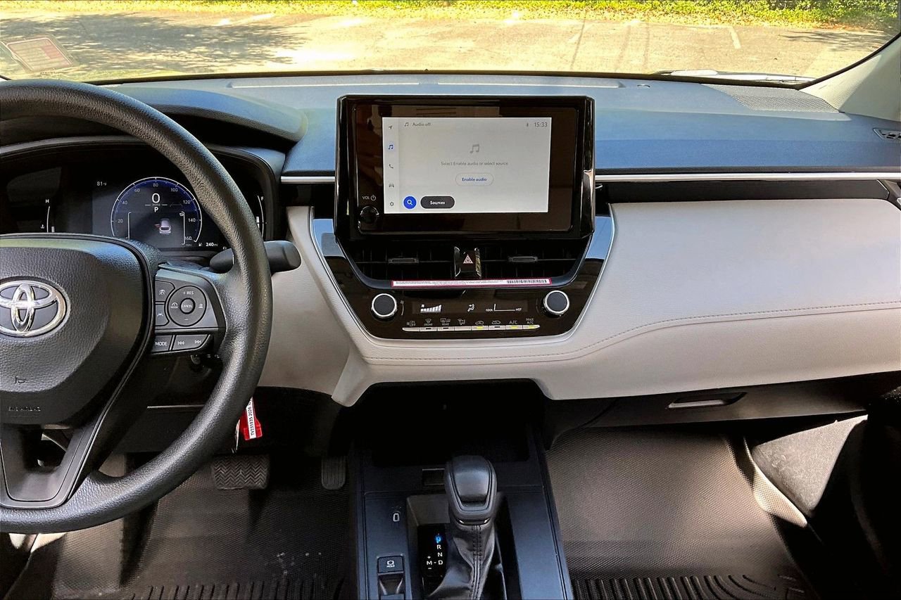 Used 2026 Toyota Corolla Cross L FWD image 9