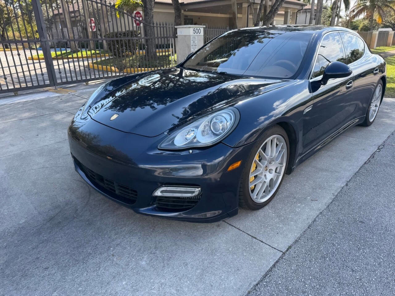 Used 2010 Porsche Panamera Turbo image 6