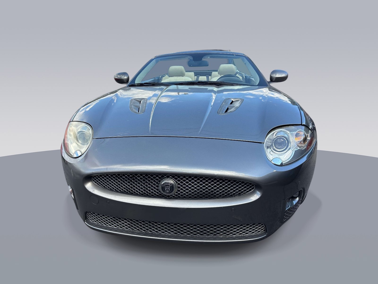 Used 2009 Jaguar XKR R RWD image 2