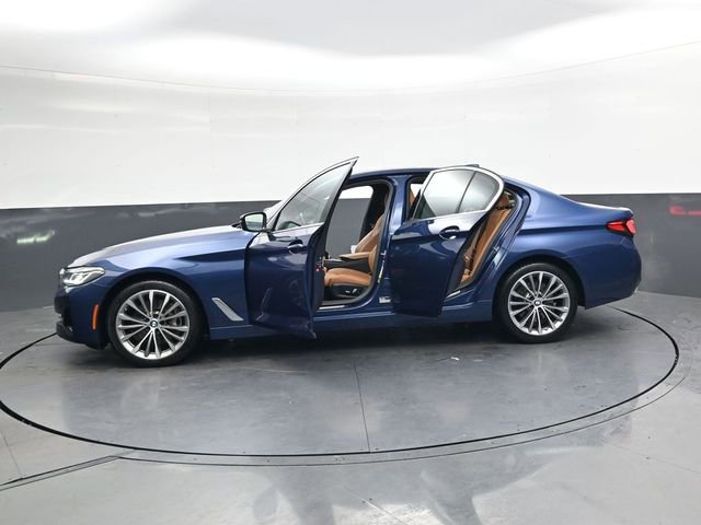 Used 2022 BMW 540i xDrive w/ Premium Package image 39