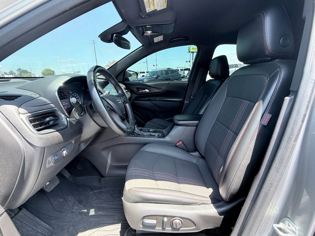 Used 2023 Chevrolet Equinox RS FWD image 20