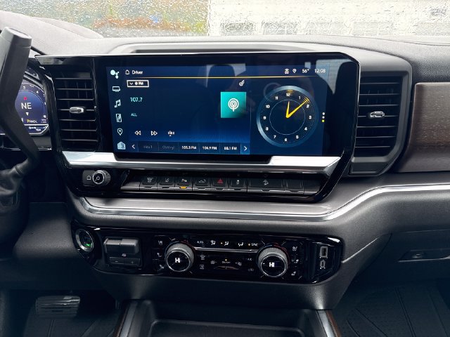 Used 2024 Chevrolet Silverado 3500 High Country w/ High Country Premium Package AWD/4WD image 25