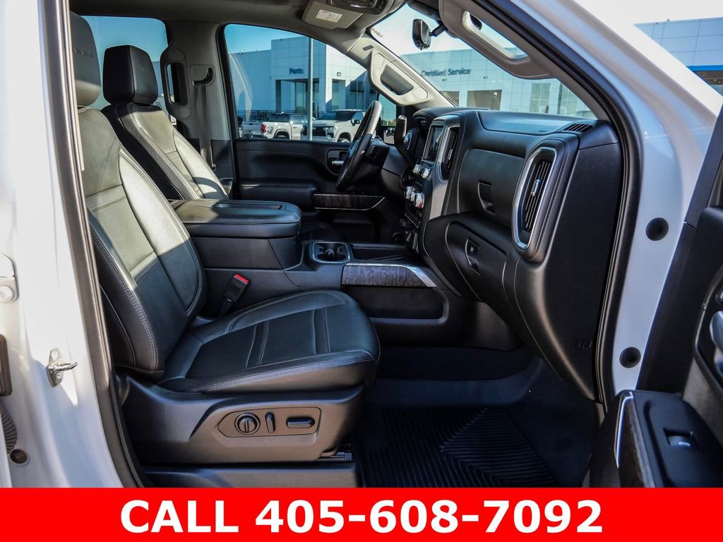 Used 2022 GMC Sierra 3500 Denali w/ Denali Ultimate Package AWD/4WD image 14