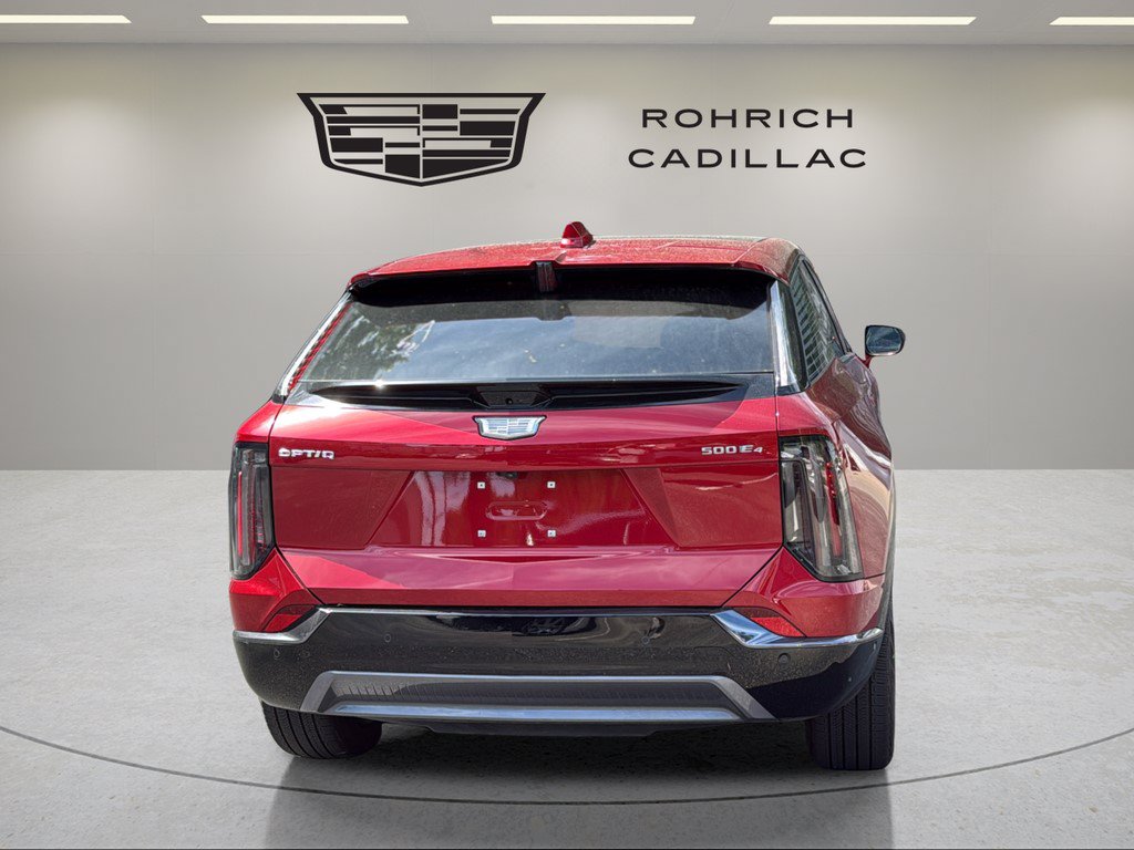 Certified 2025 Cadillac Optiq Sport 2 w/ LPO, Floor Liner Package AWD/4WD image 5