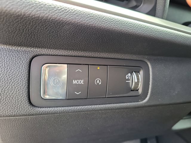 New 2026 Chevrolet Traverse LT FWD image 23