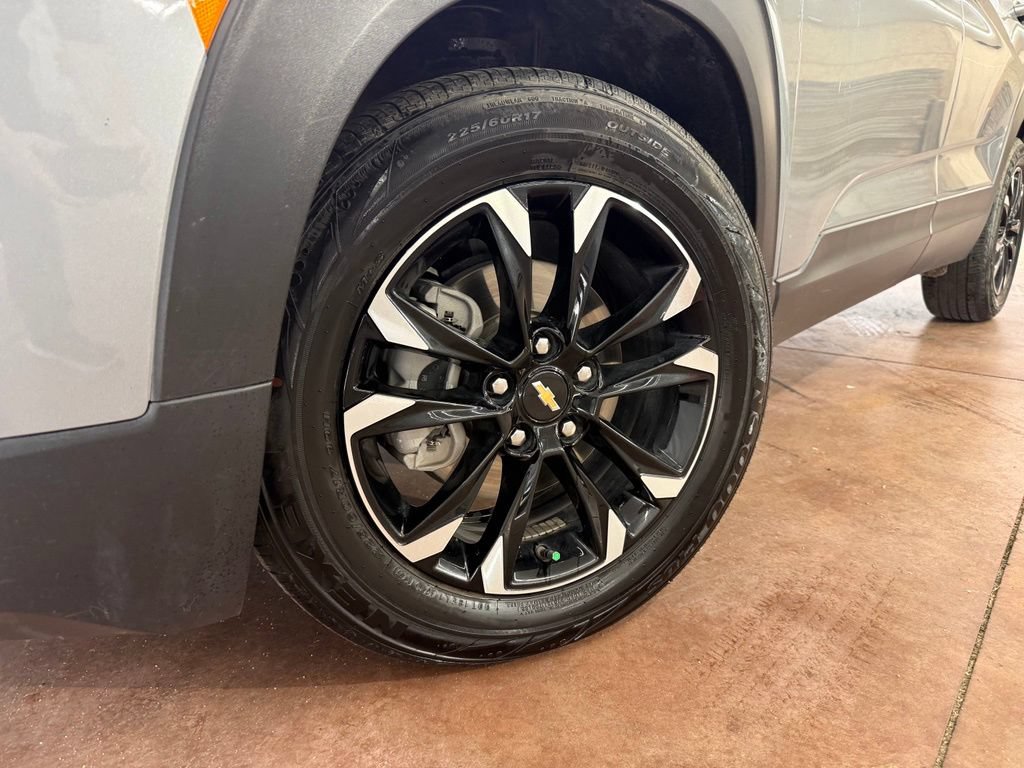 Used 2023 Chevrolet TrailBlazer LT FWD image 18