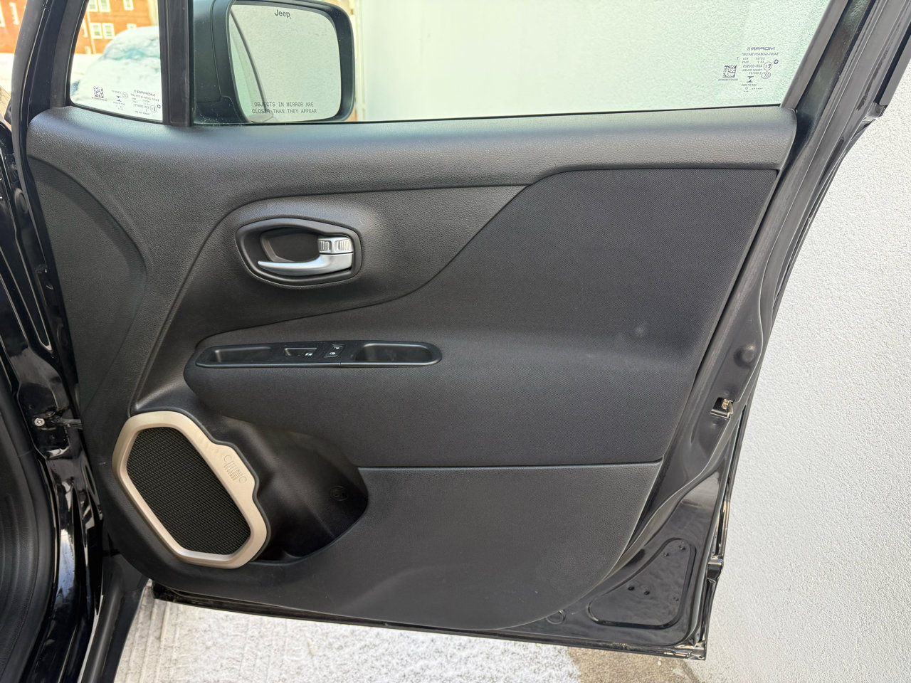 Used 2017 Jeep Renegade Sport w/ Power & Air Group image 33