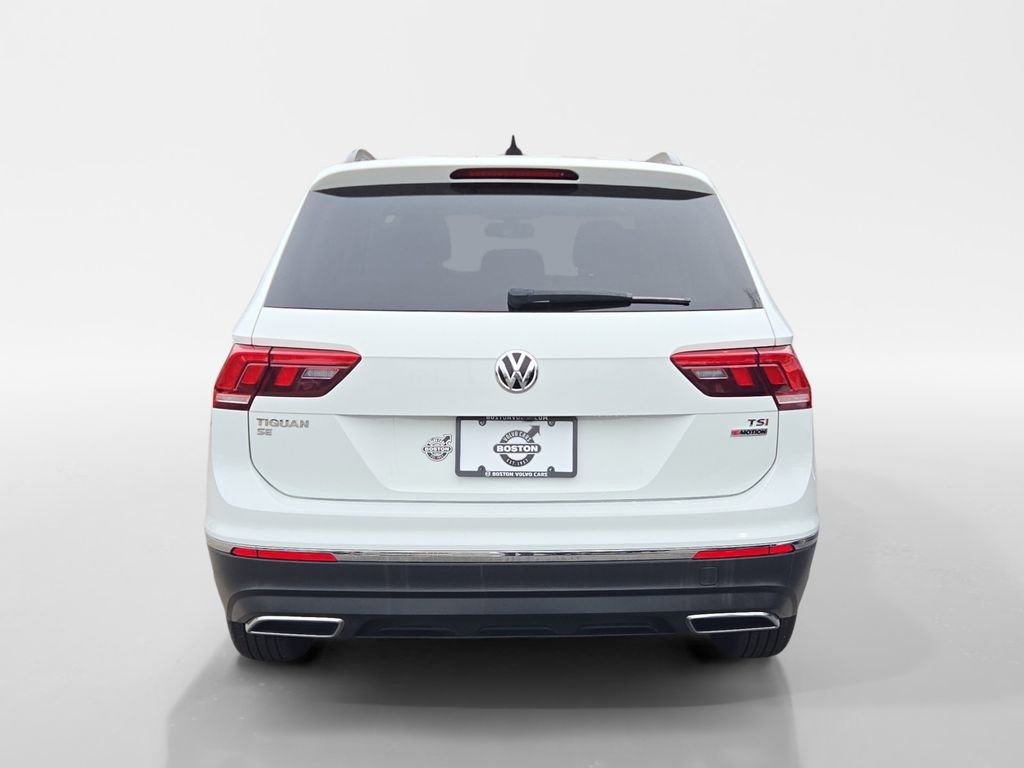 Used 2018 Volkswagen Tiguan SE w/ Panoramic Sunroof Package image 32